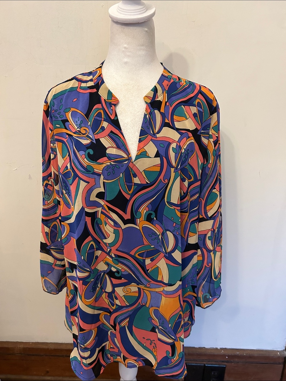 Bebonnie Printed V-Neck Long Sleeve multicolored blouse Size XL EUC